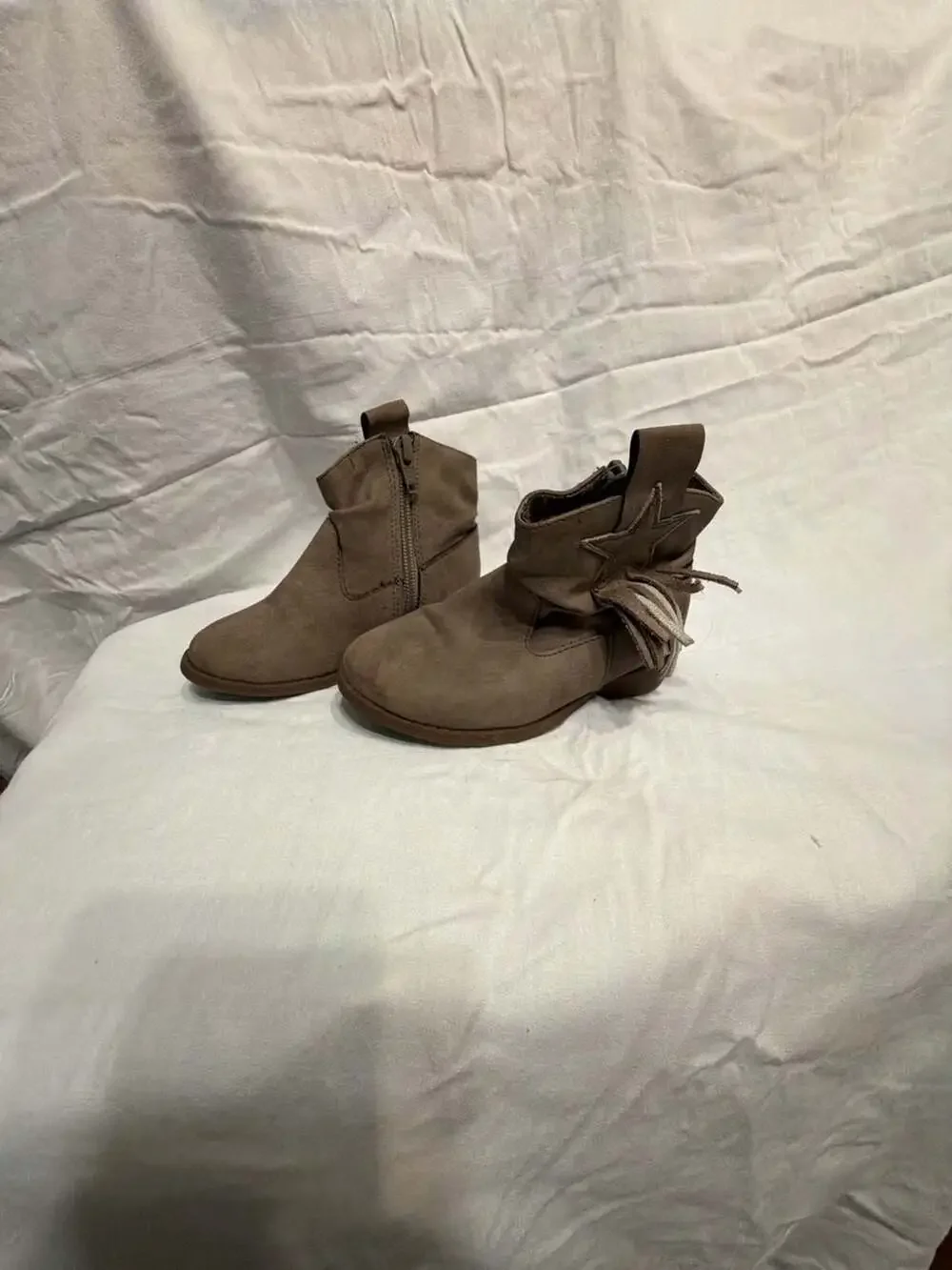 Wonder Nation Toddler Girls Taupe Western Fringe Star Ankle Boots